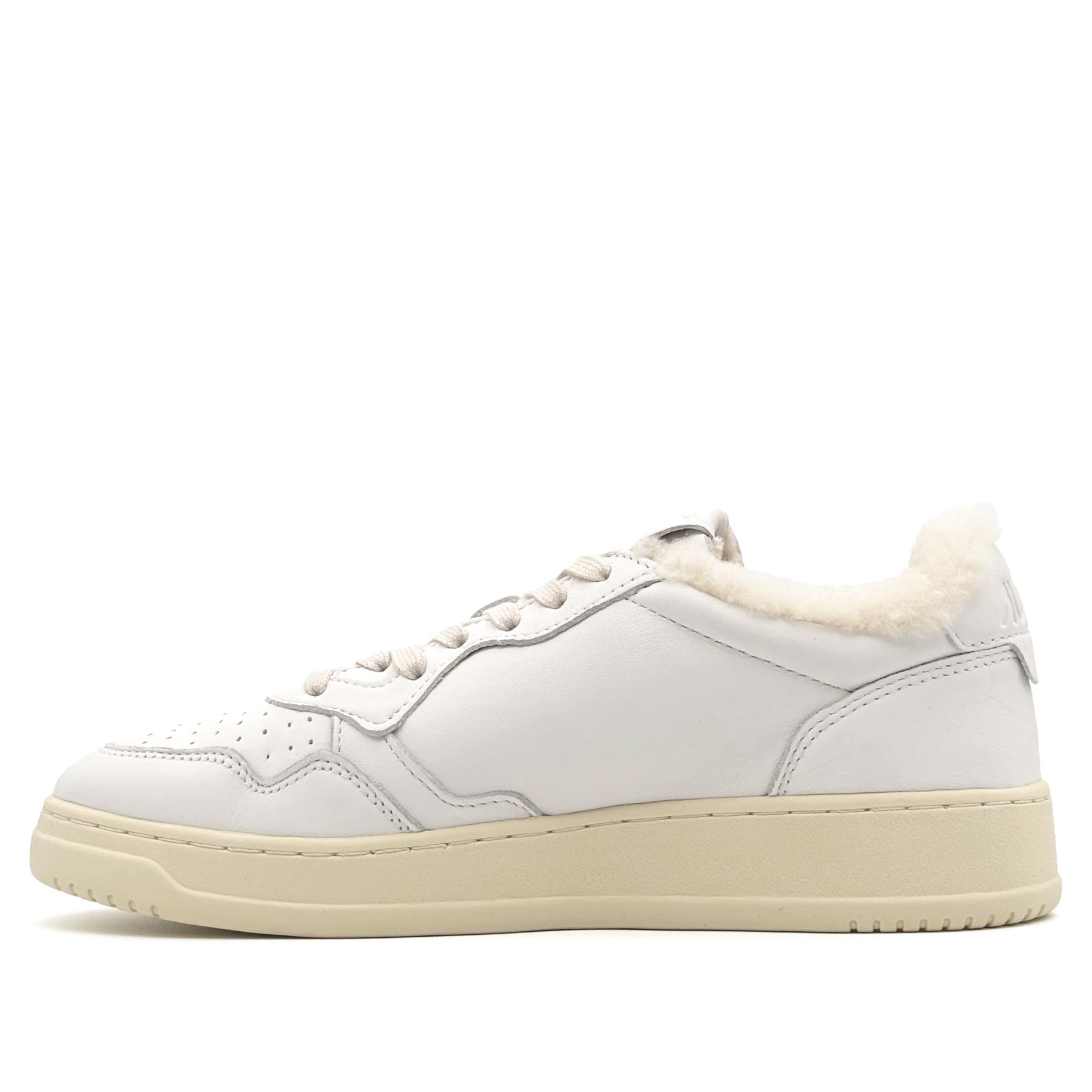 Medalist Low Man Goat Shearling White