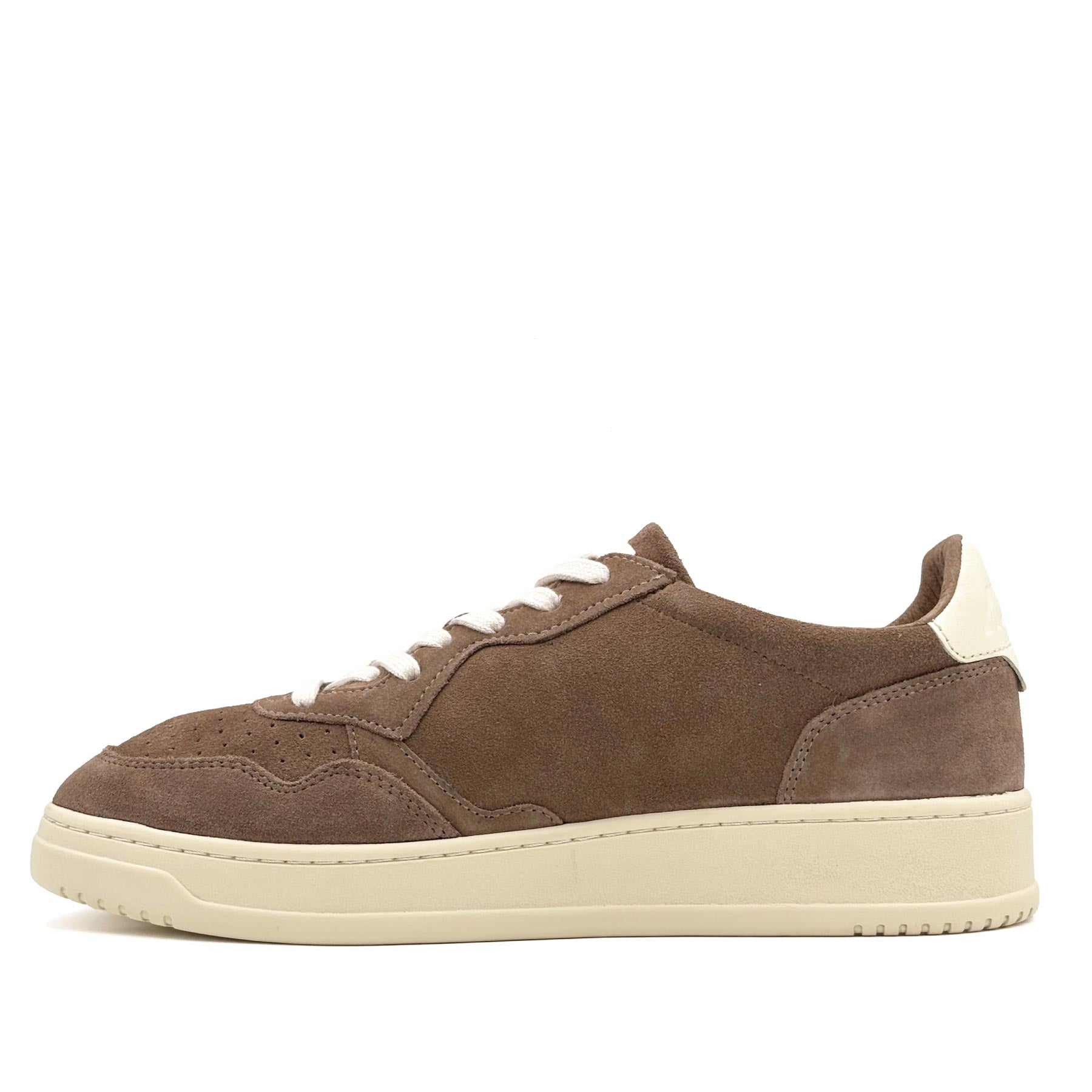 Medalist Low Man Leather Finish Suede Cigar White
