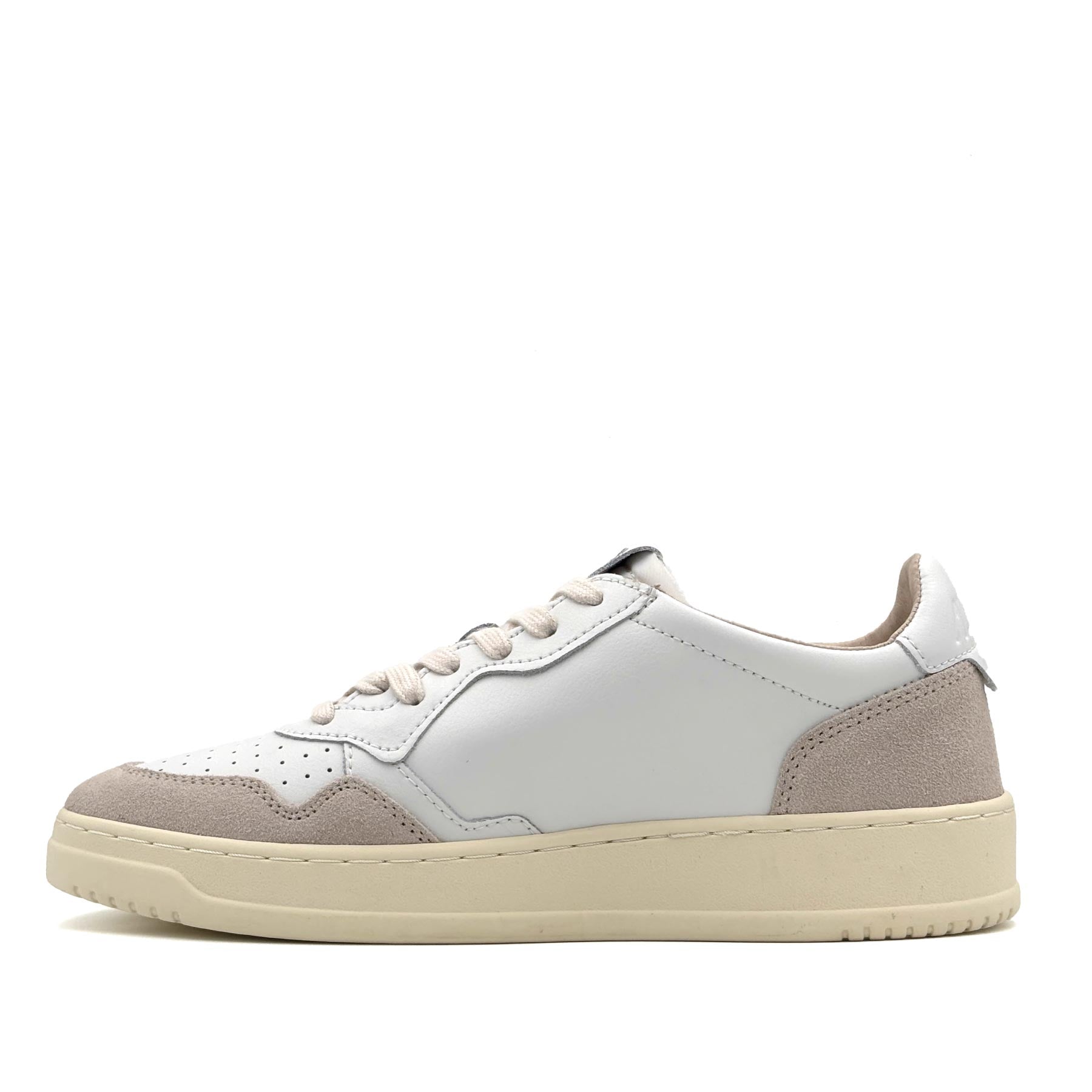 Medalist Low Man Leather Suede White