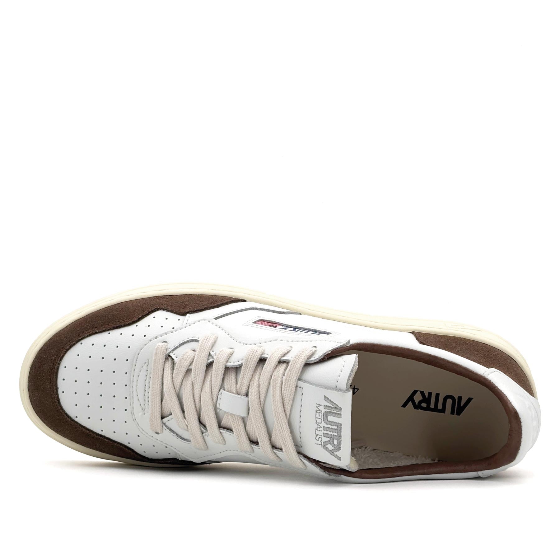 Medalist Low Man Soft Leather White Tundra