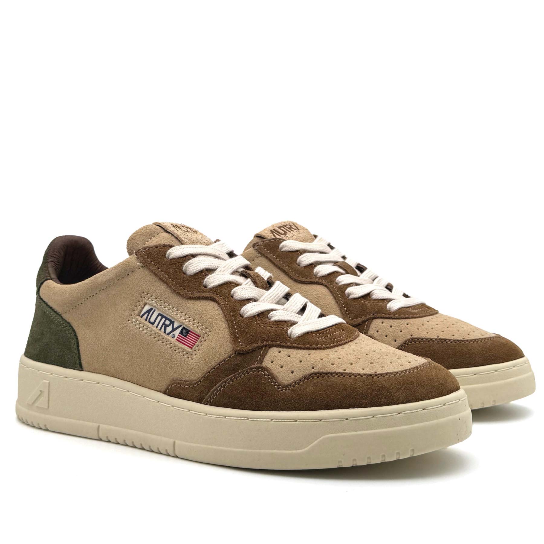 Medalist Low Man Tric Suede Capper Land