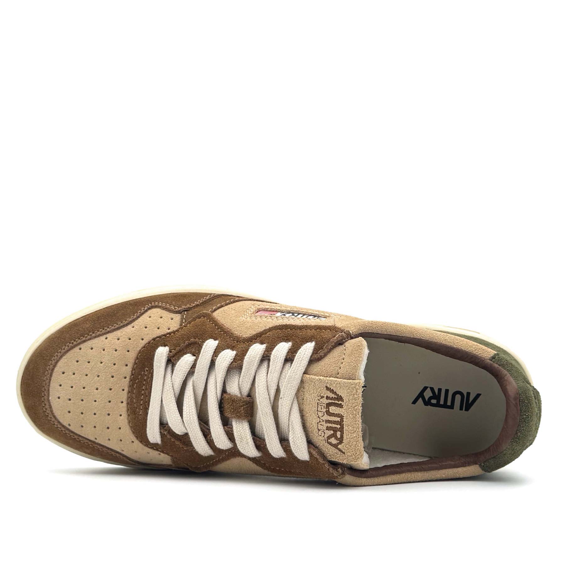 Medalist Low Man Tric Suede Capper Land