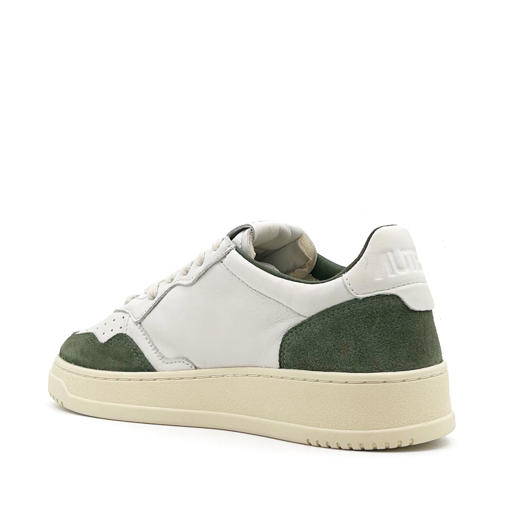 Medalist Low Man White Goat Leather Milit Suede