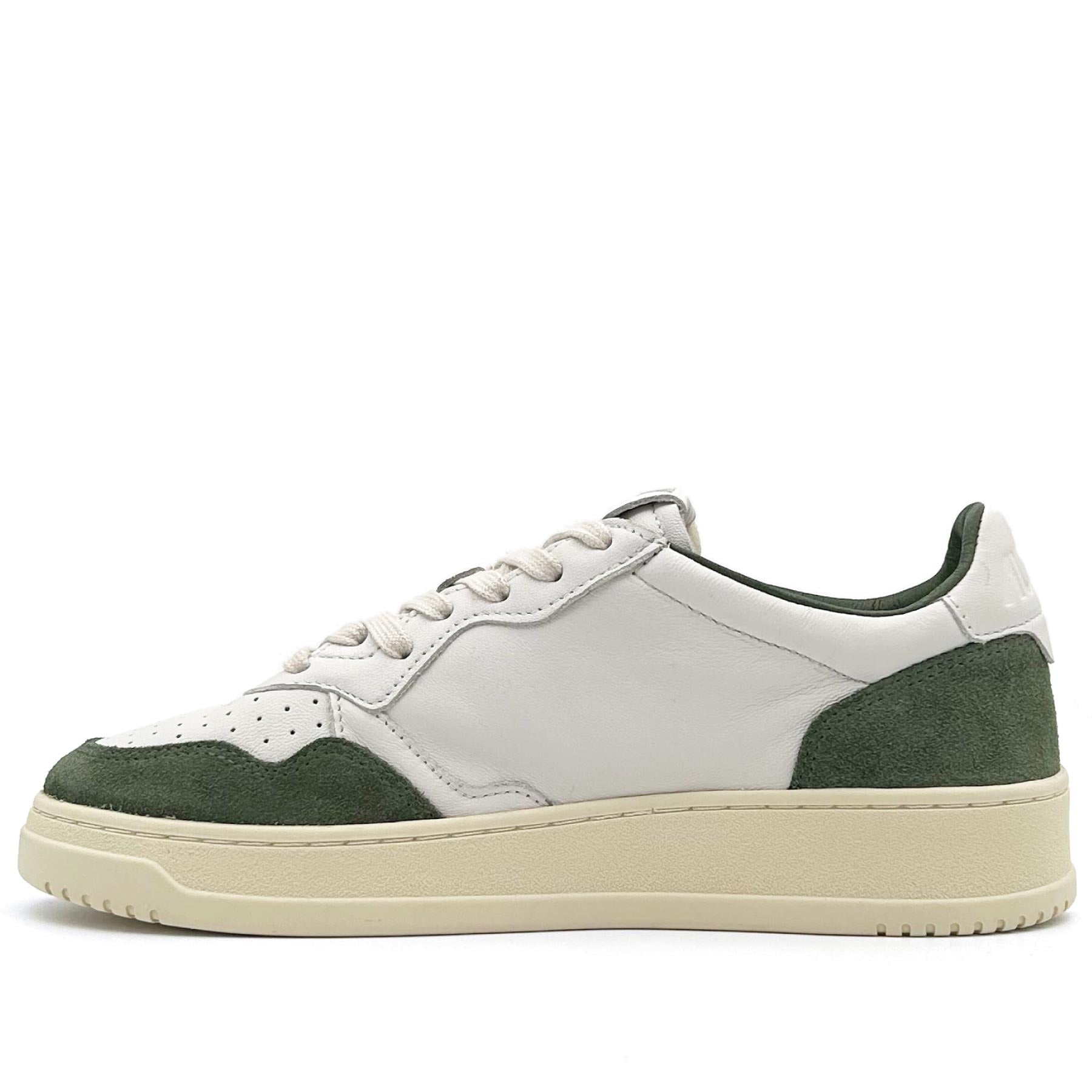 Medalist Low Man White Goat Leather Milit Suede