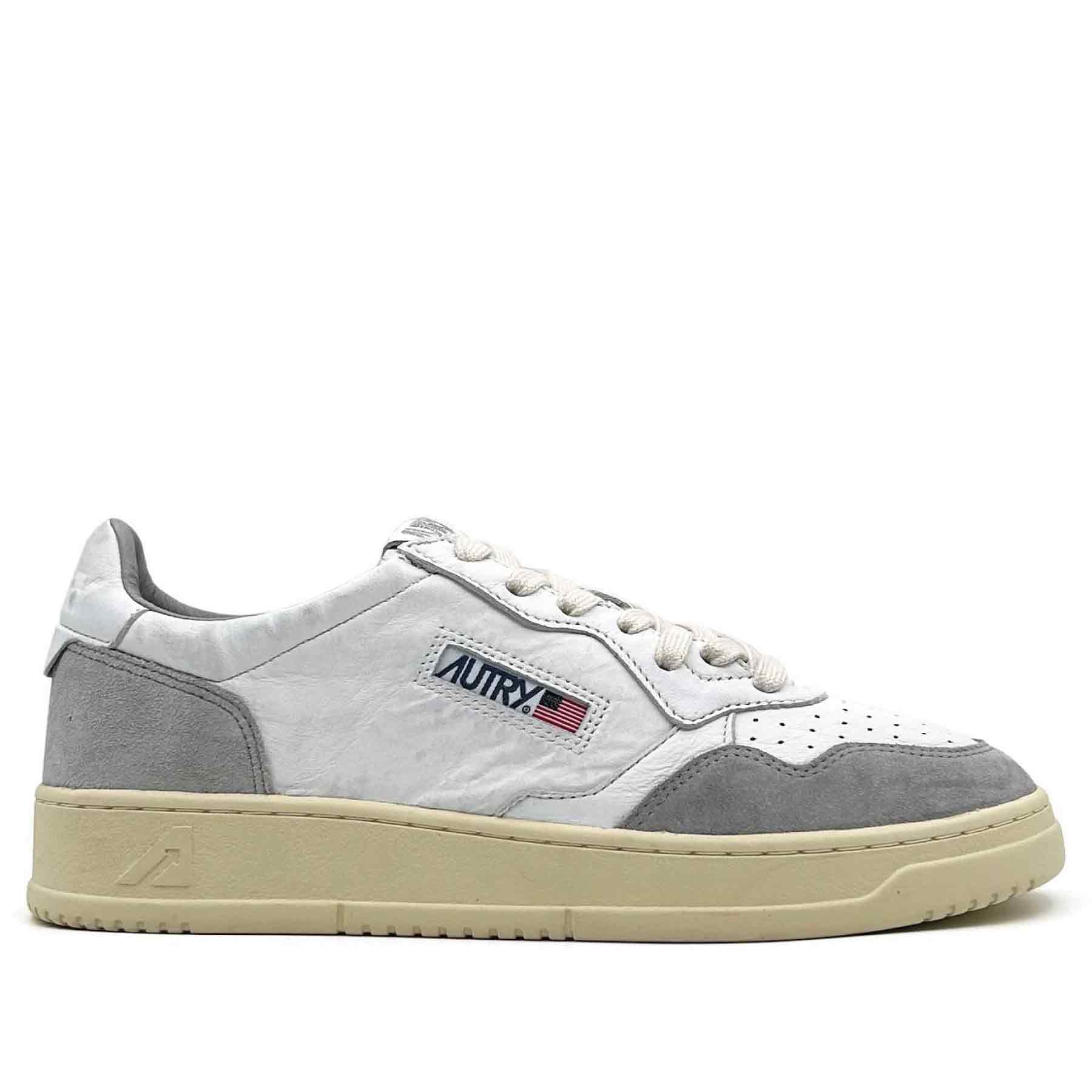 Medalist Low Women White Goat Leather Grey Suede