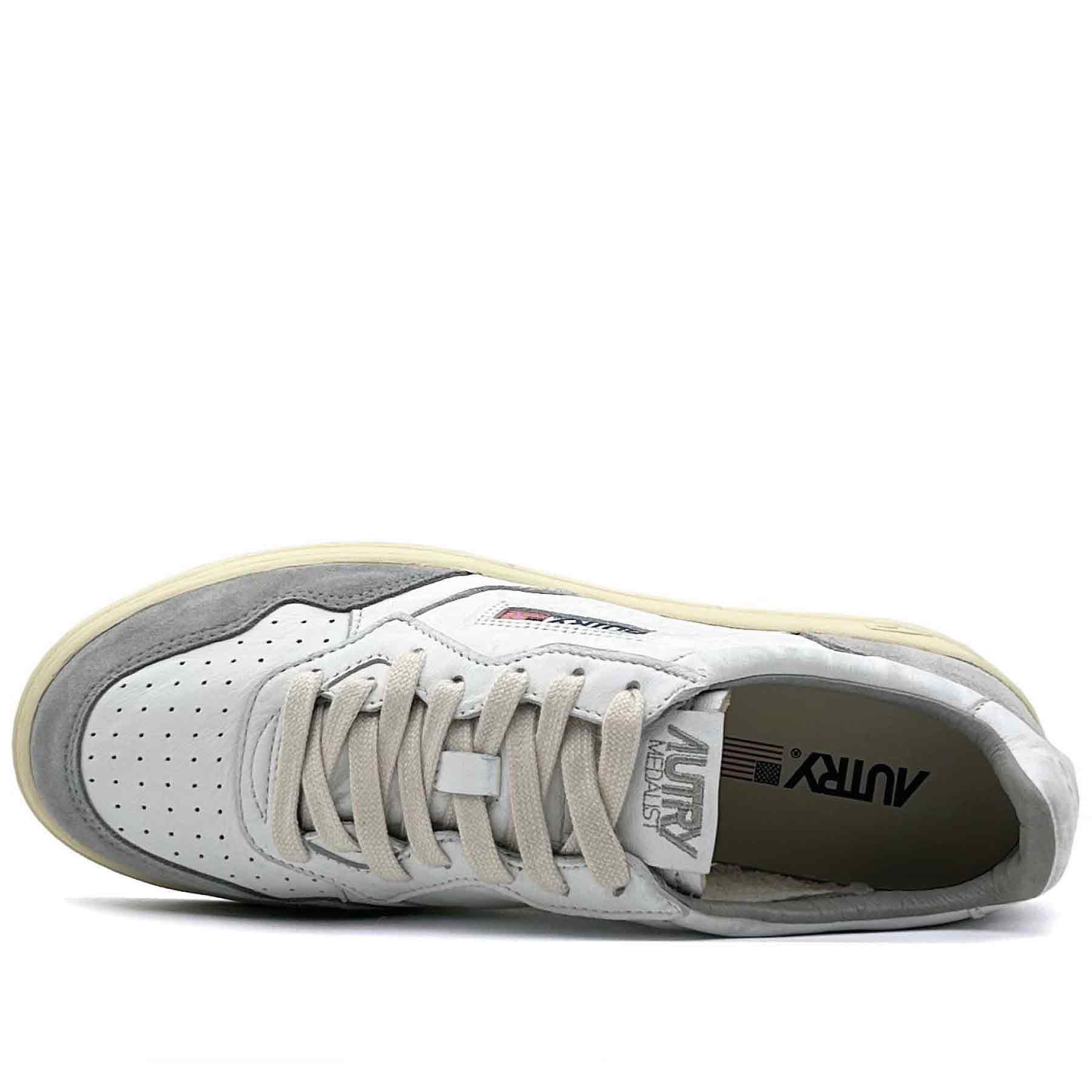 Medalist Low Women White Goat Leather Grey Suede