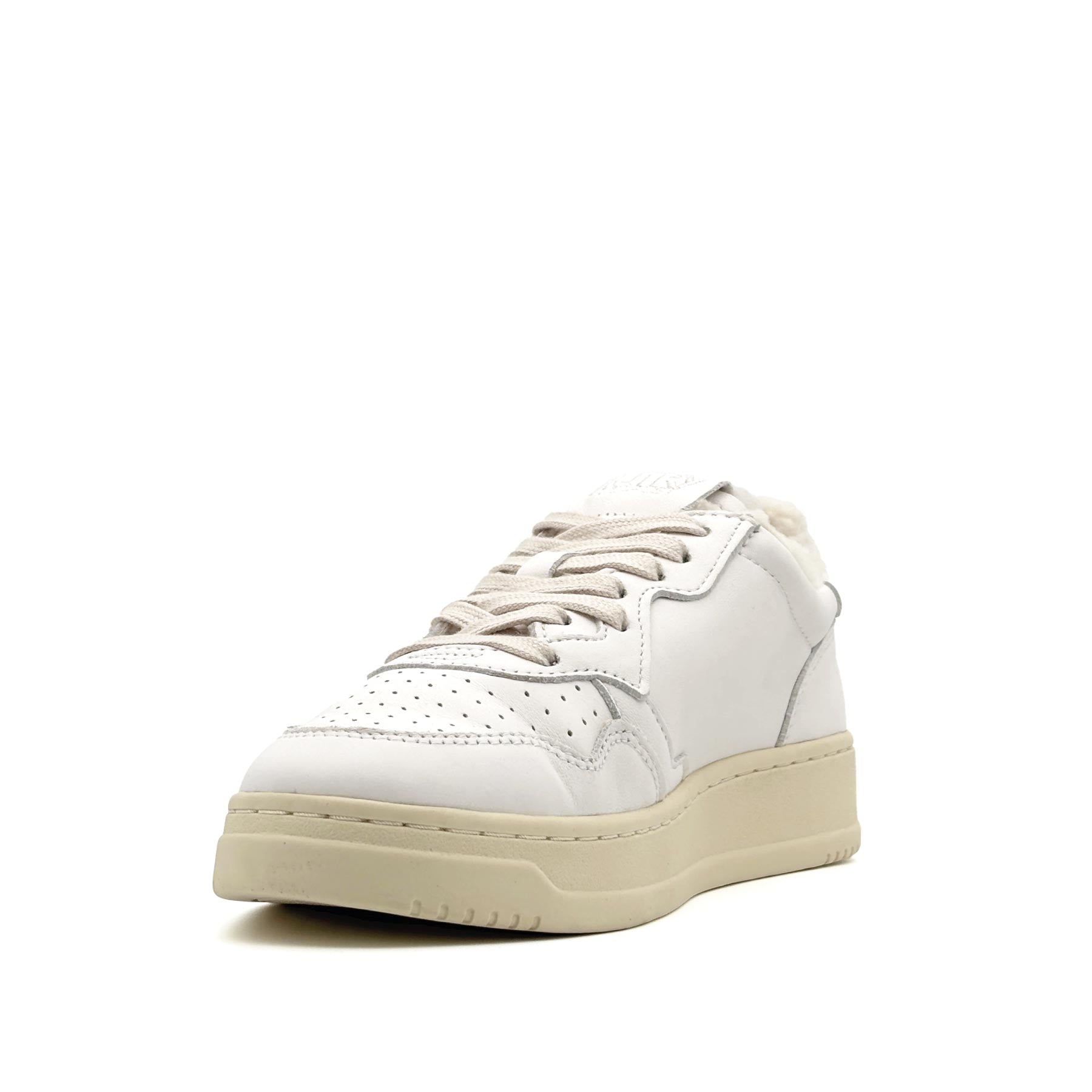 Medalist Low Woman Goat Shearling White