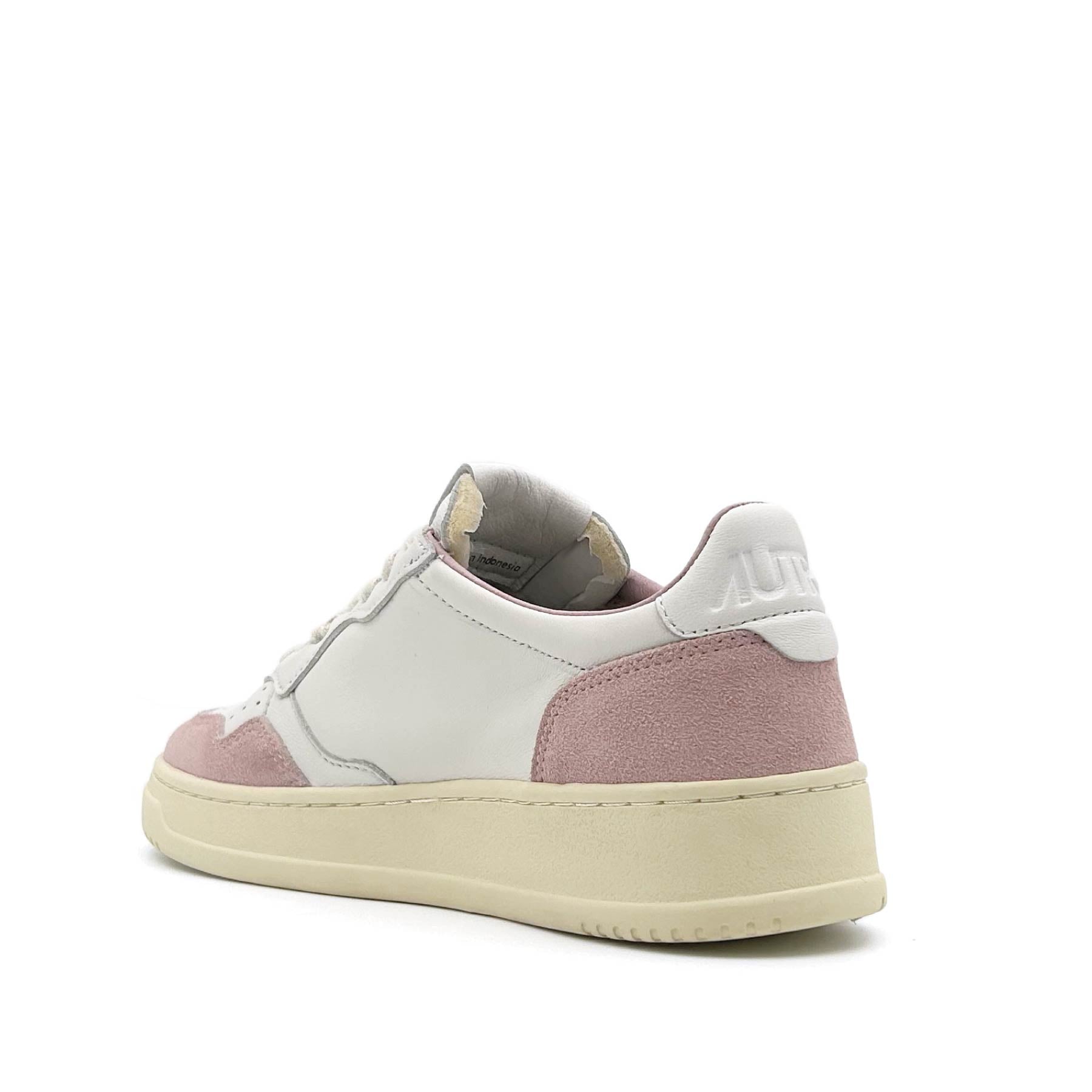 Medalist Low Women White Goat Leather Powder Suede