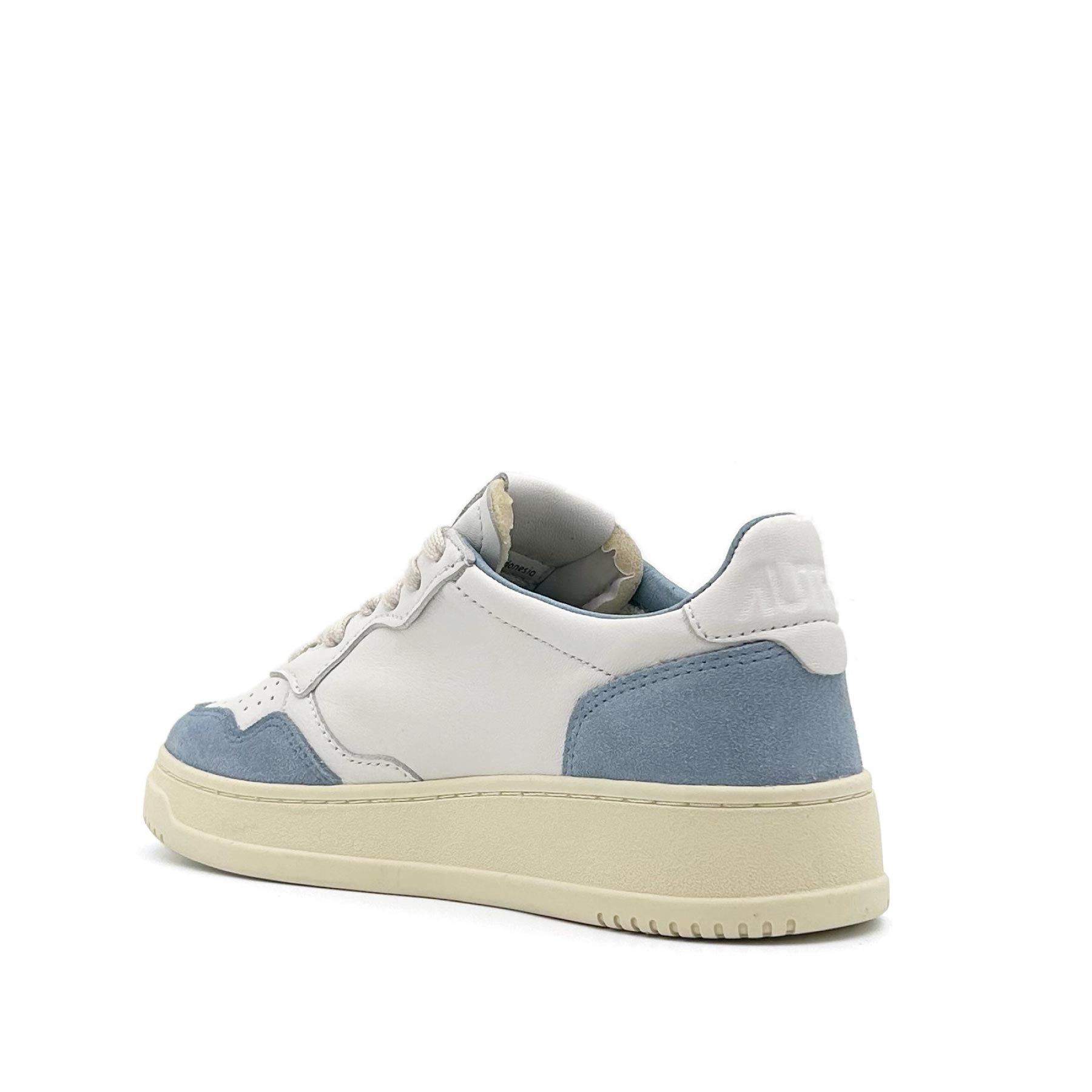 Medalist Low Women White Goat Leather Street Suede