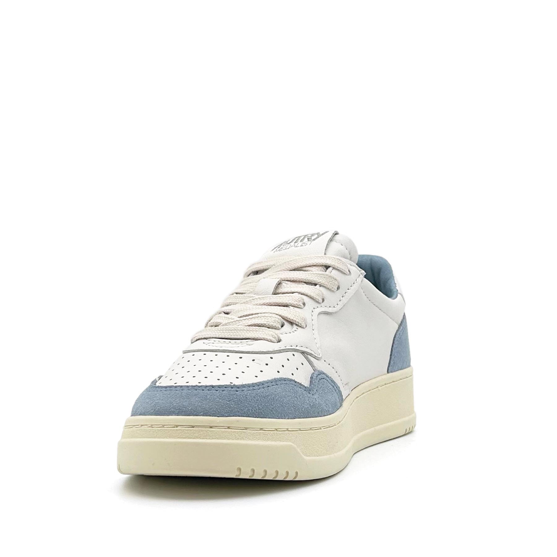 Medalist Low Women White Goat Leather Street Suede