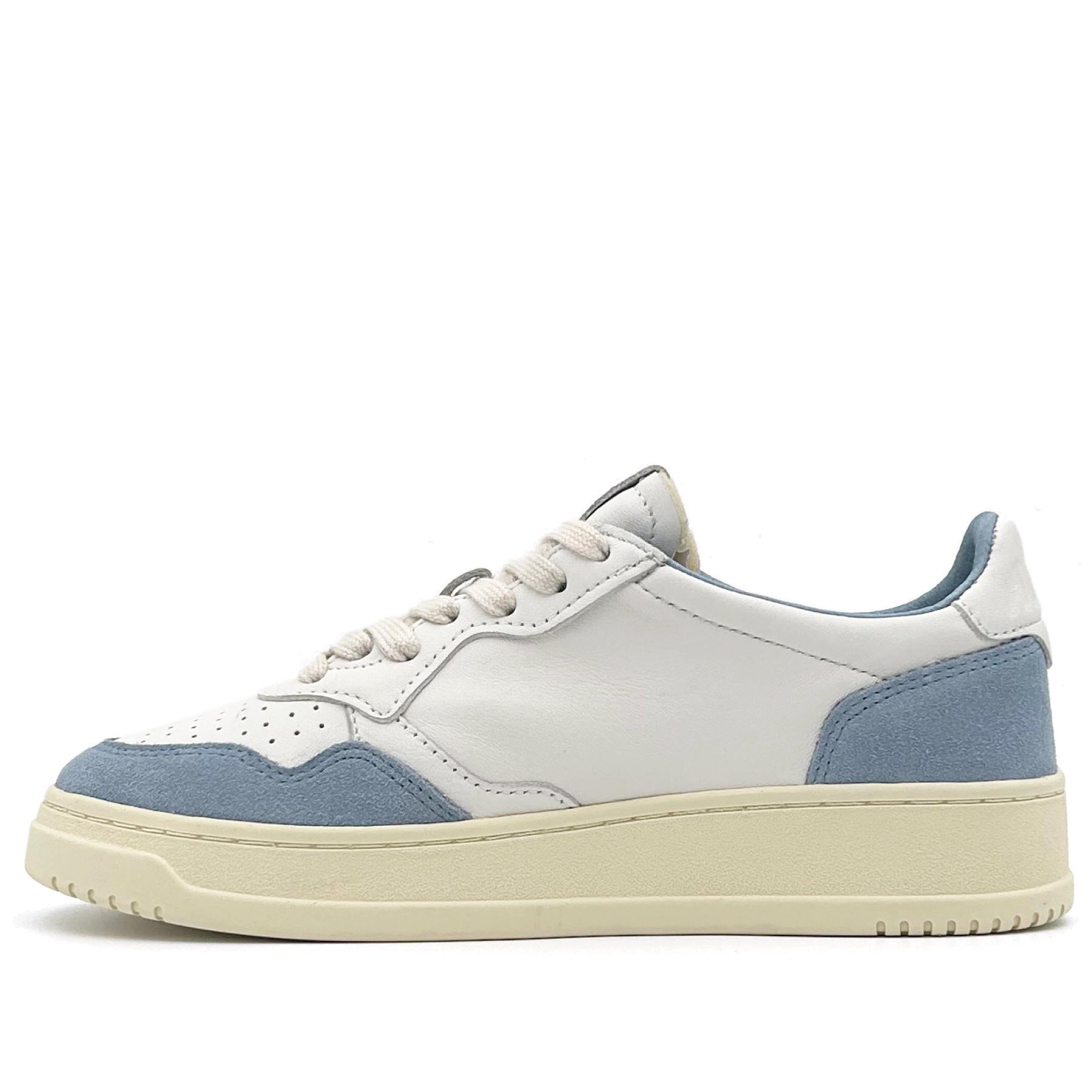 Medalist Low Women White Goat Leather Street Suede