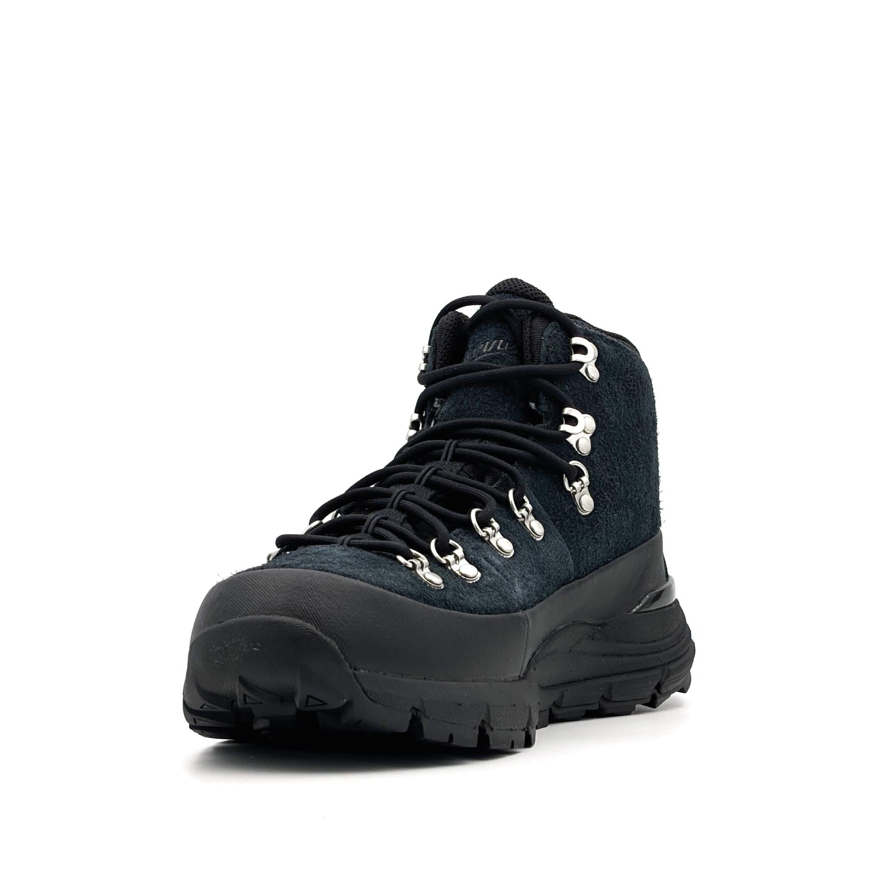 Mountain 600 ID Jet Black GTX