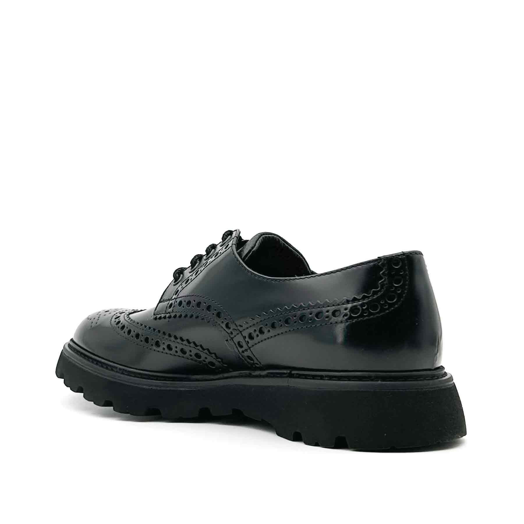 Derby Ostro Black
