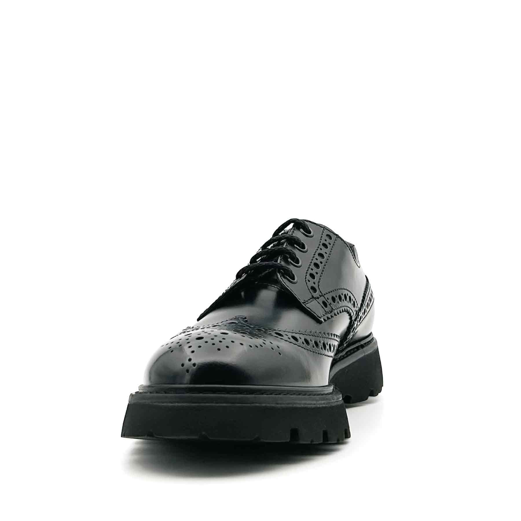 Derby Ostro Black