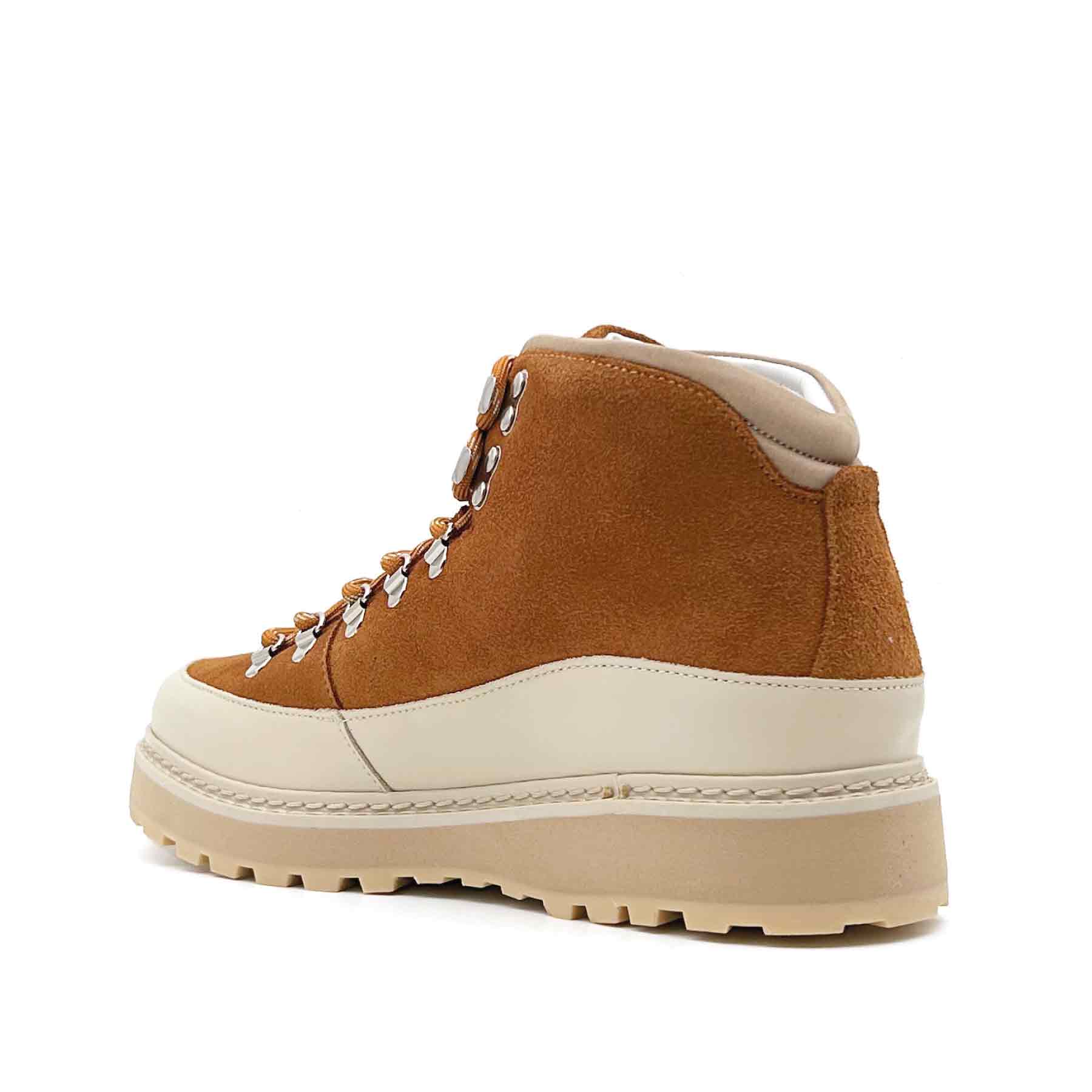 Core Cap Suede Cognac Cream W