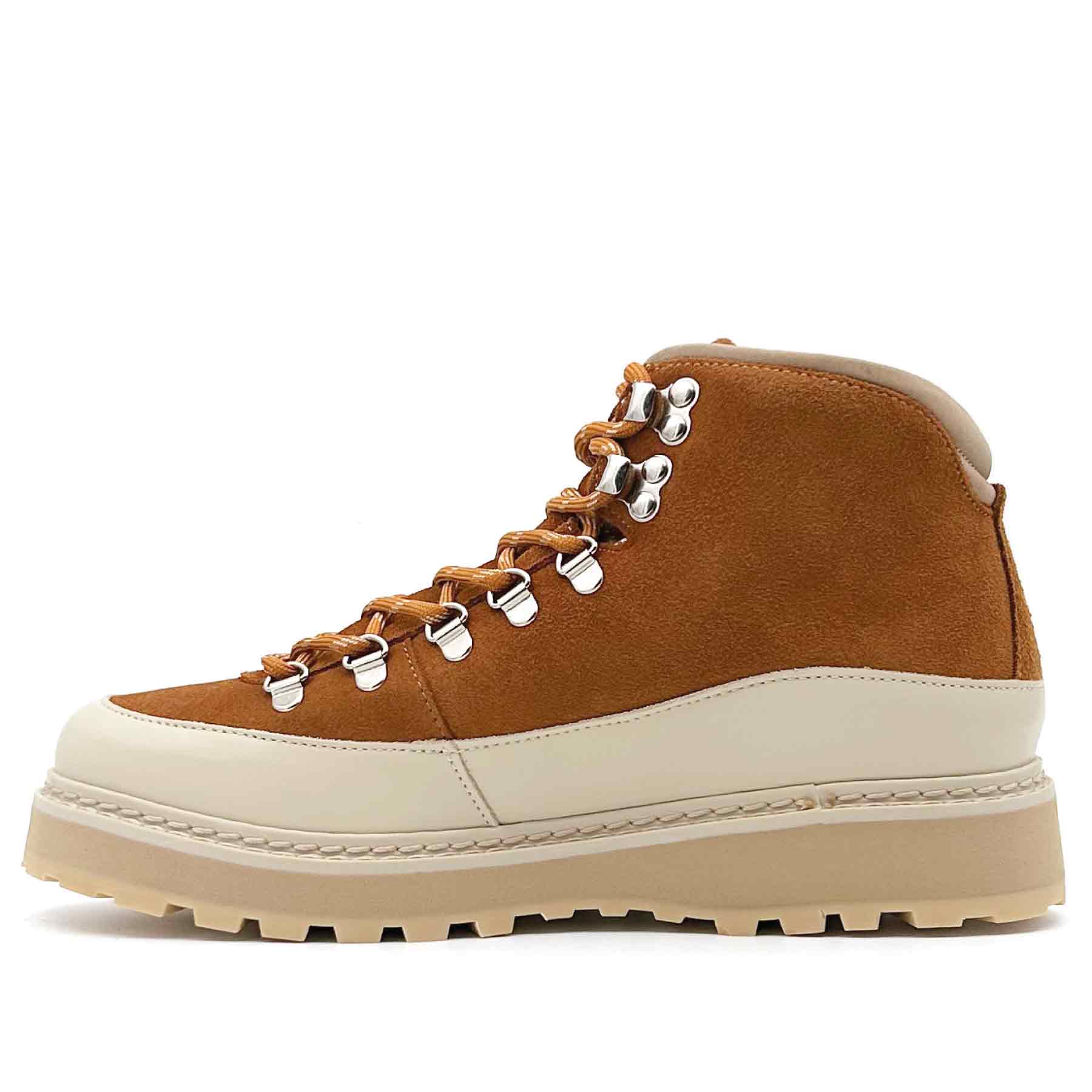 Core Cap Suede Cognac Cream W