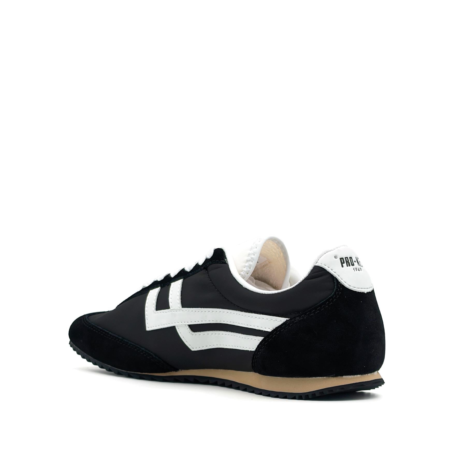 Racer 77 Black White