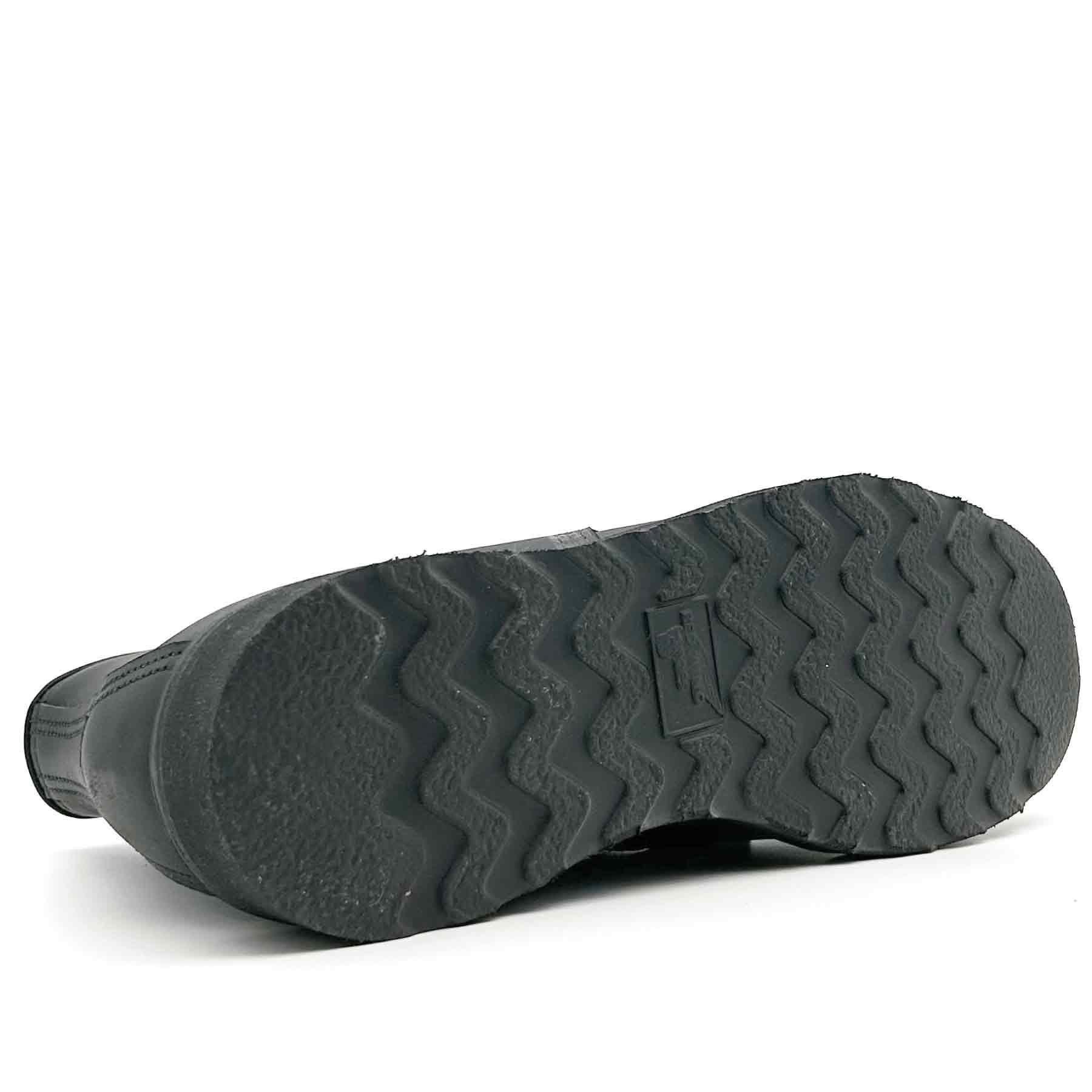 8074 6" Moc Toe Black Harness Leather