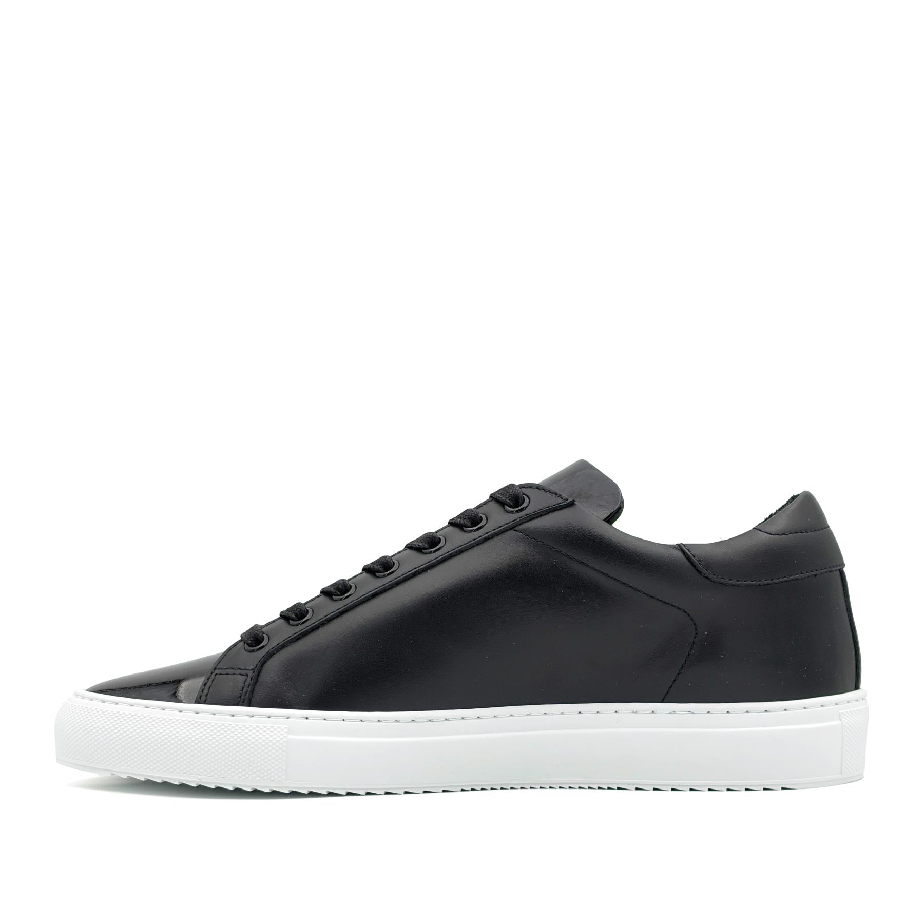 Wingfield Glossy Black