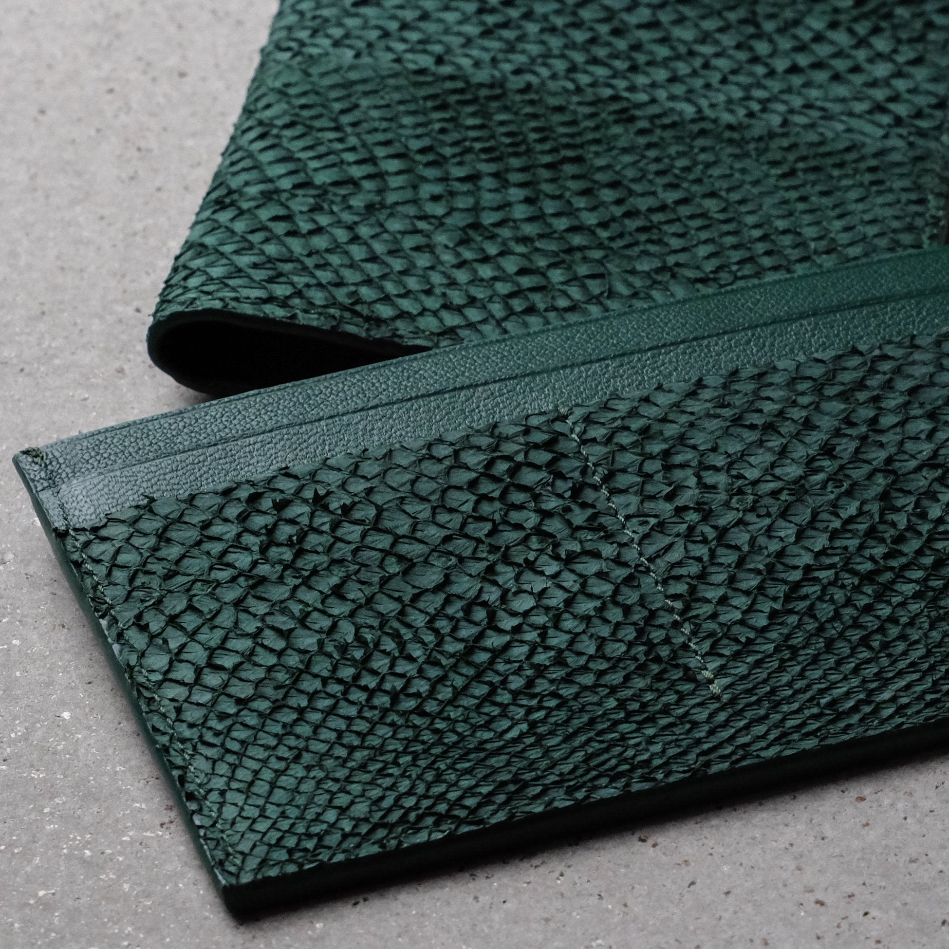 Travel Wallet Minimalist Green
