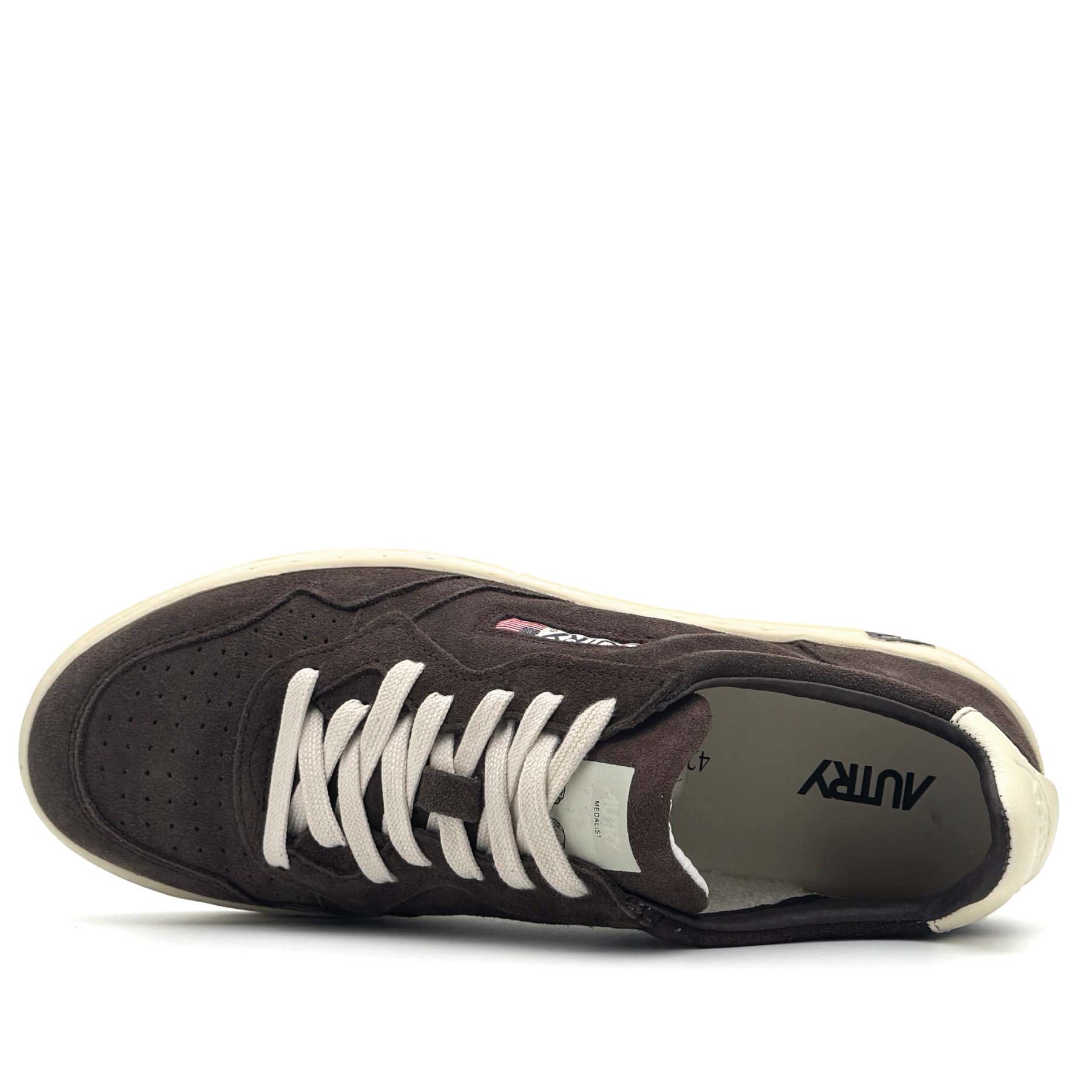 Medalist Low Man Finish Suede Moka White