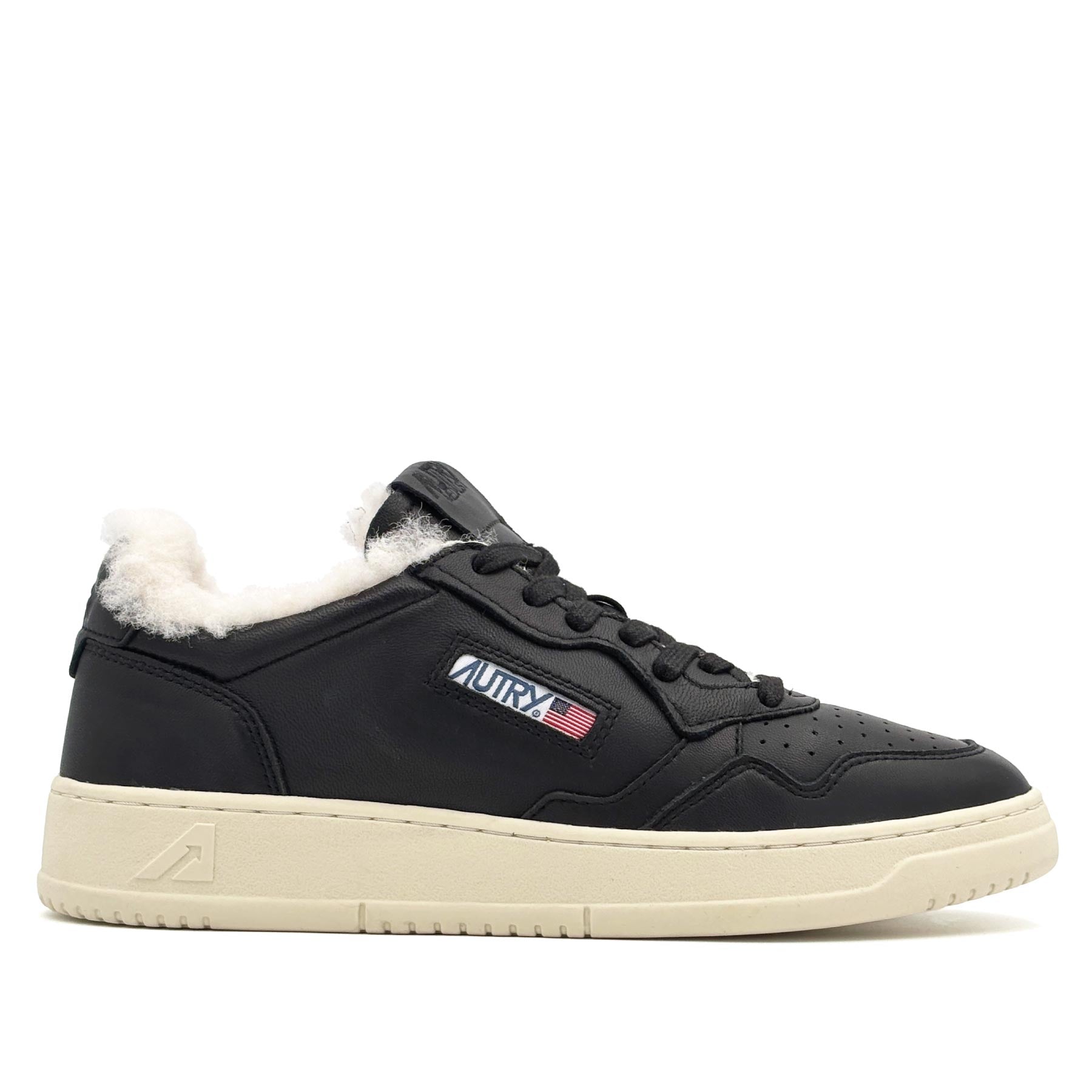 Medalist Low Man Goat Shearling Black
