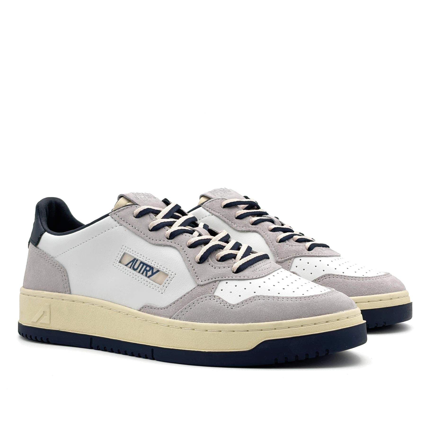 Medalist Low Man Leather Suede Vapor Space