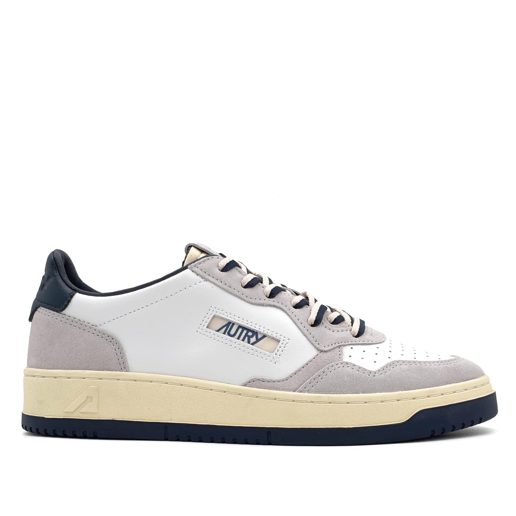 Medalist Low Man Leather Suede Vapor Space