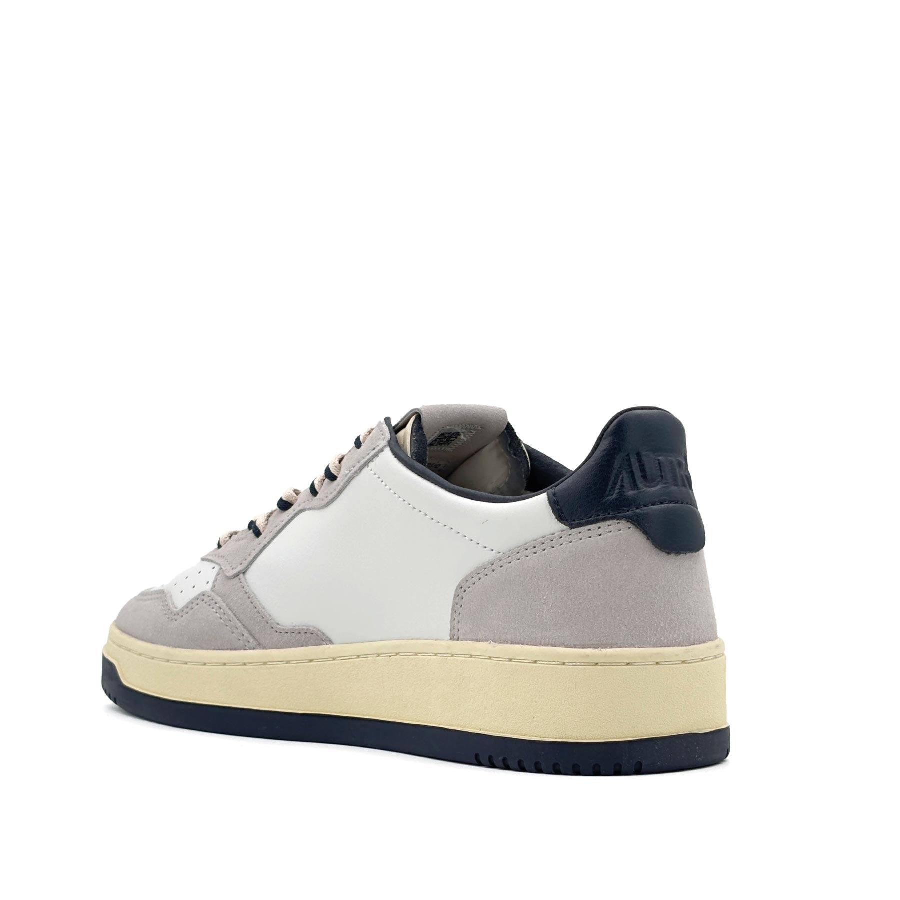 Medalist Low Man Leather Suede Vapor Space