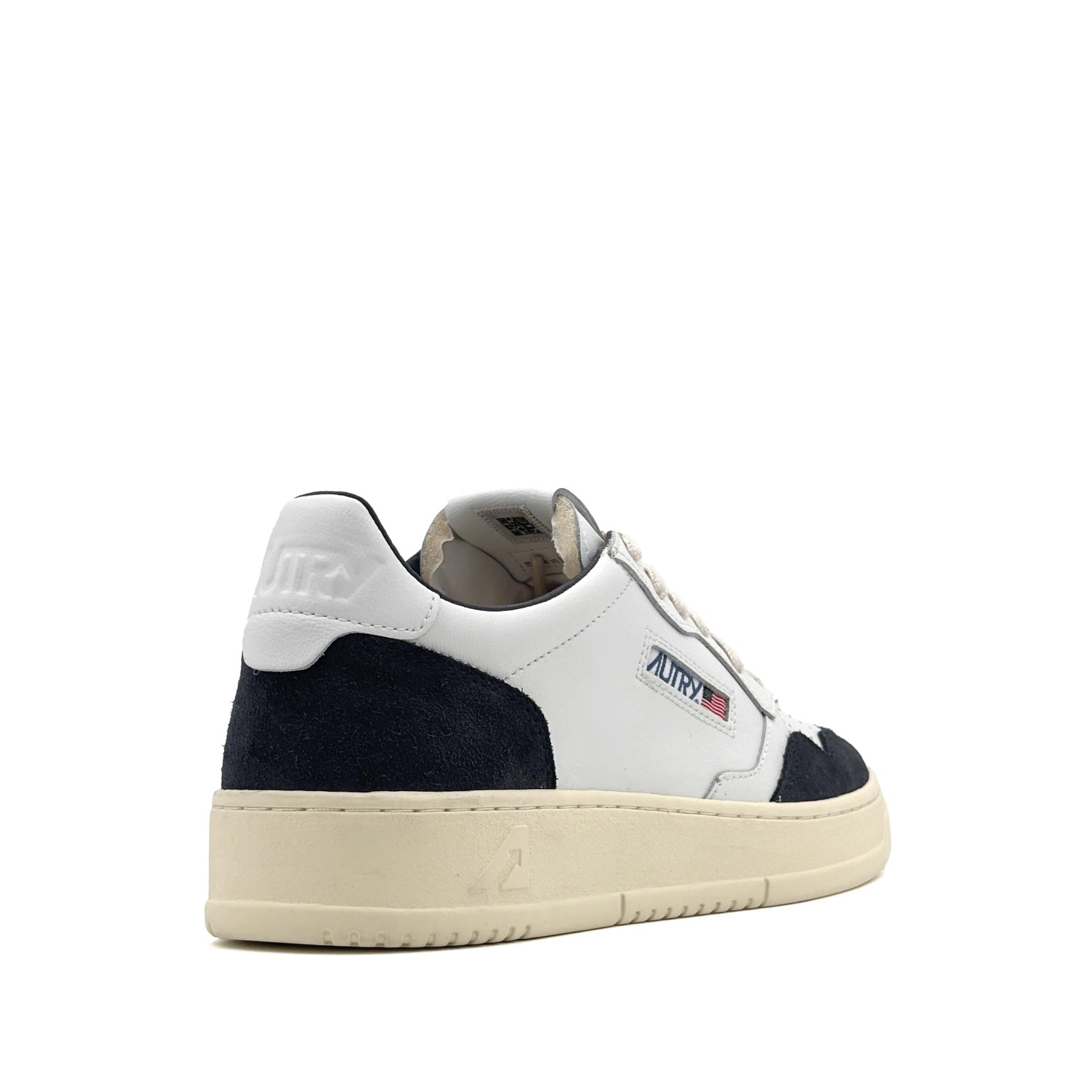 Medalist Low Man Soft Leather Suede White Ocean