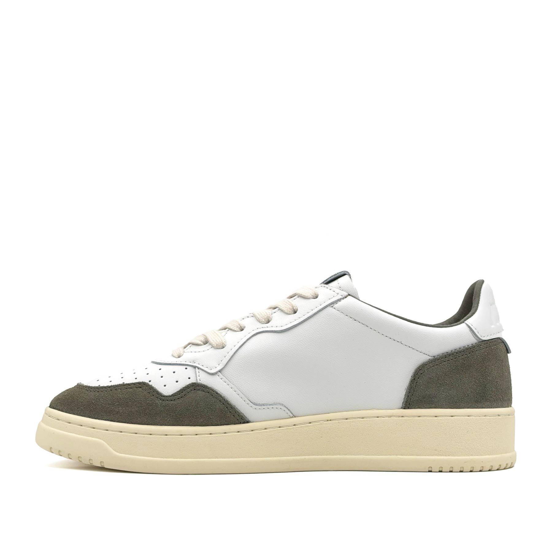 Medalist Low Man Soft Leather White Smoked Green