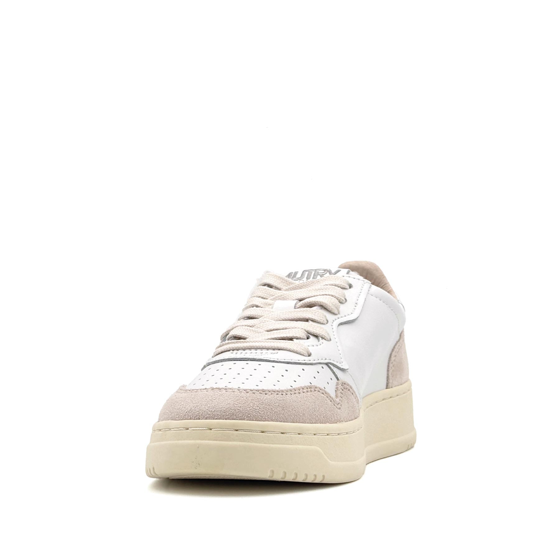 Medalist Low Women Leather Suede White