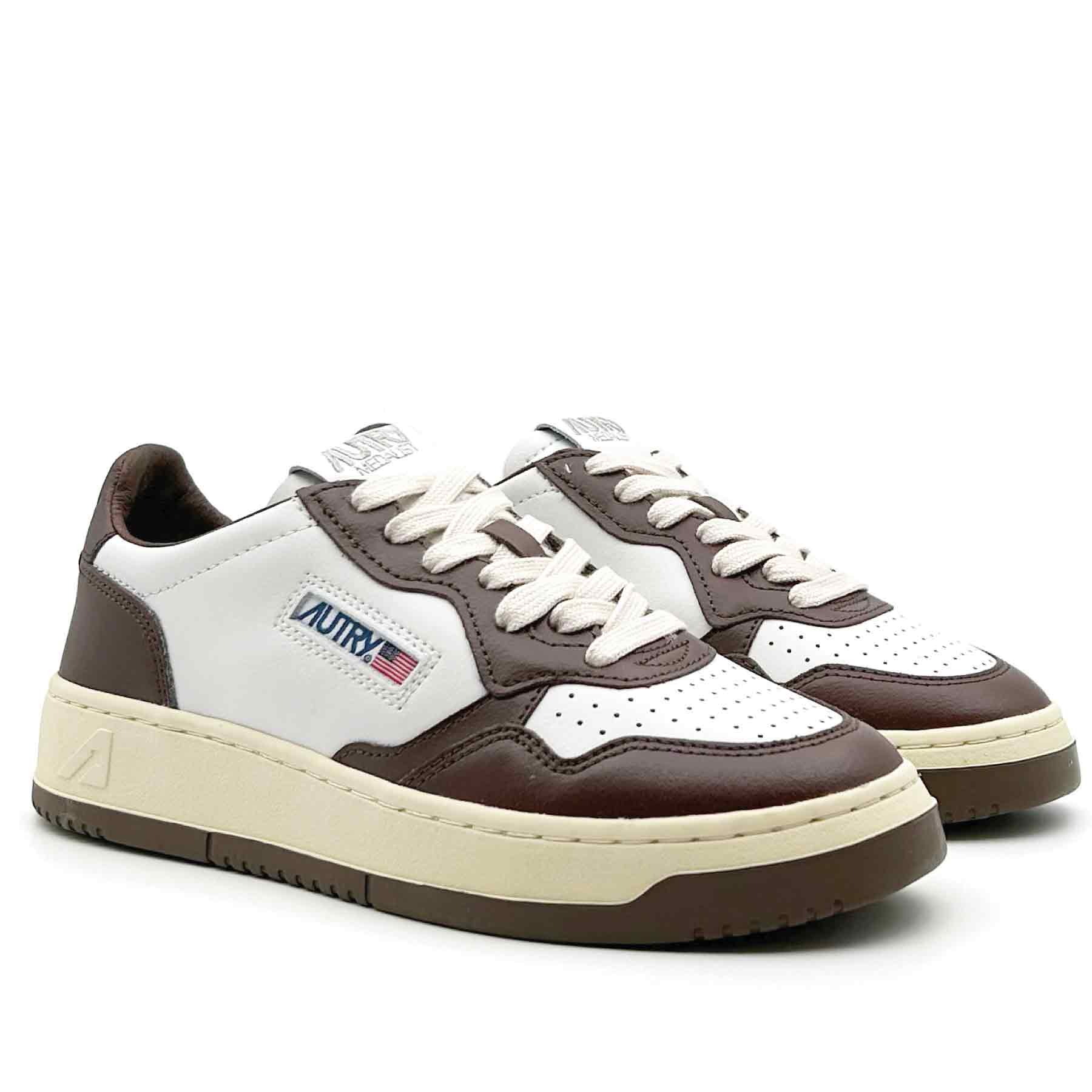 Medalist Low Women Leather White Chestnut