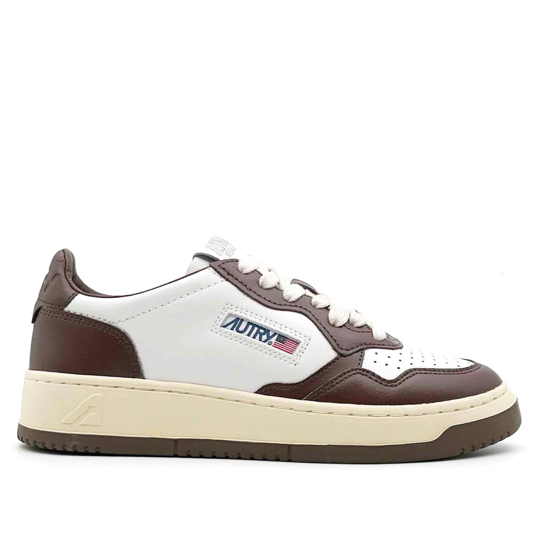 Medalist Low Women Leather White Chestnut