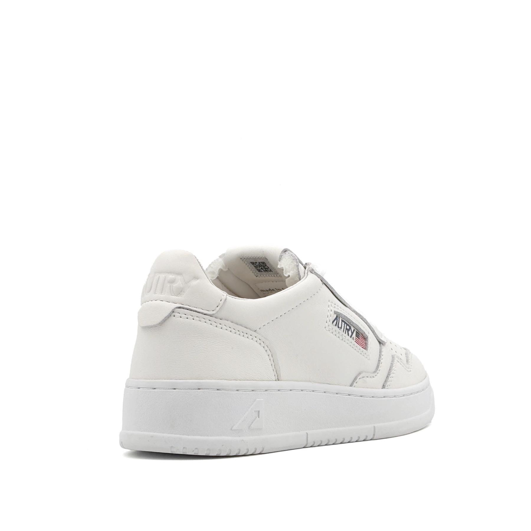 Medalist Low Women Solid Goat White