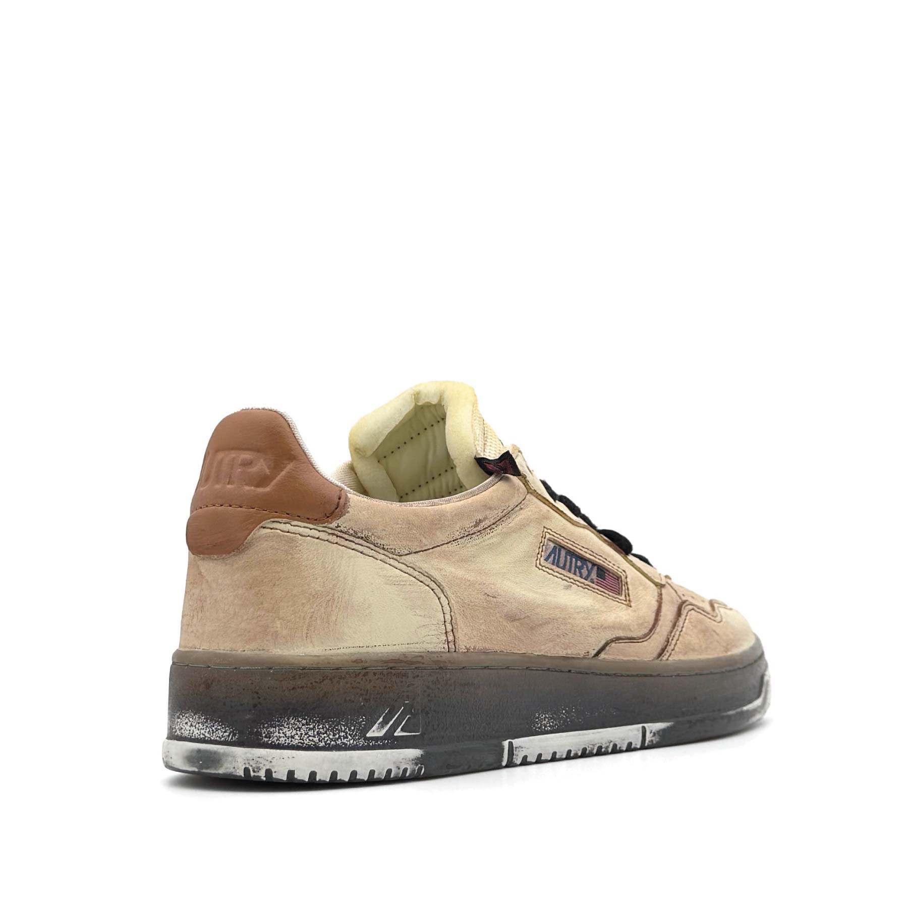 Super Vintage Low Man Leather Dated White Brown Sugar