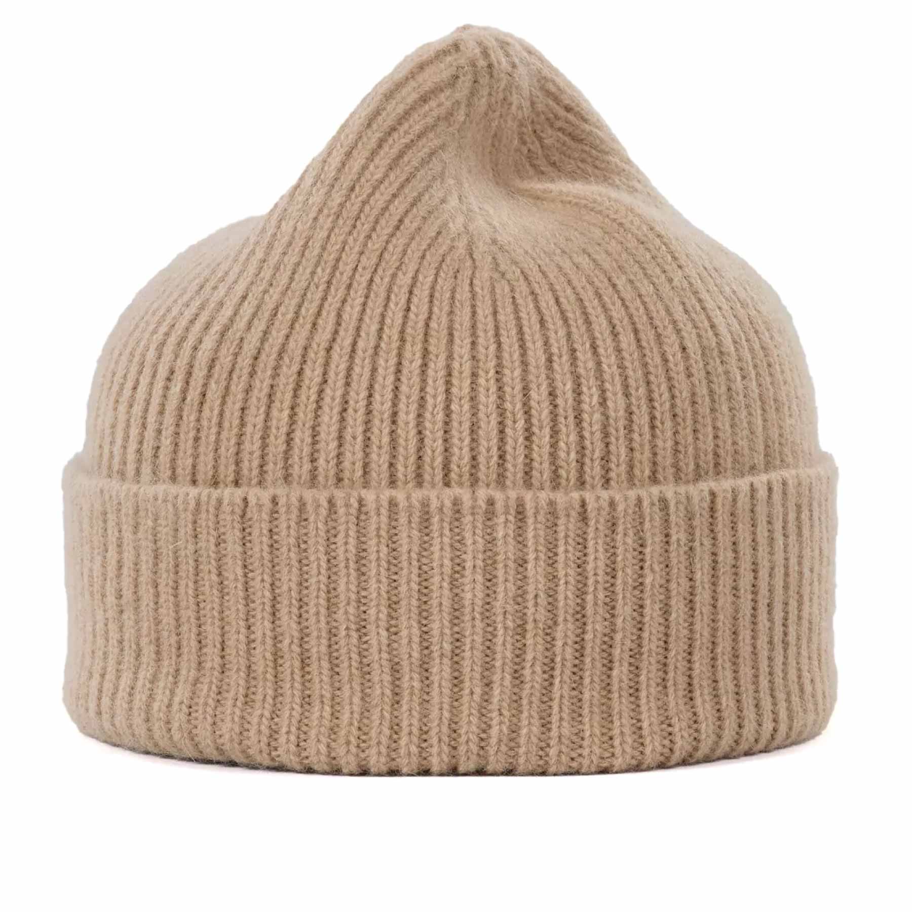 Beanie Sand