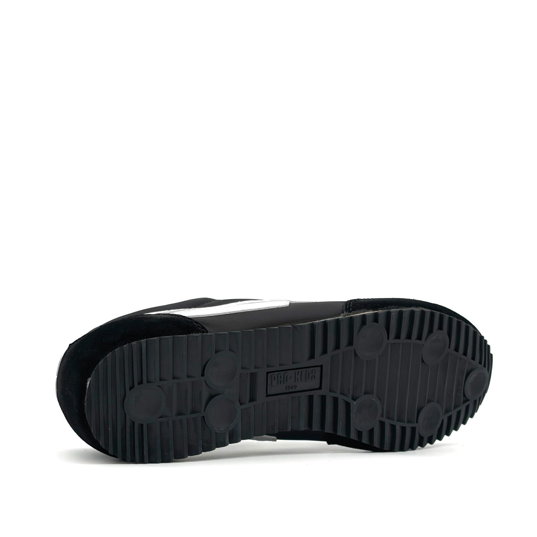 Racer 77 Black White