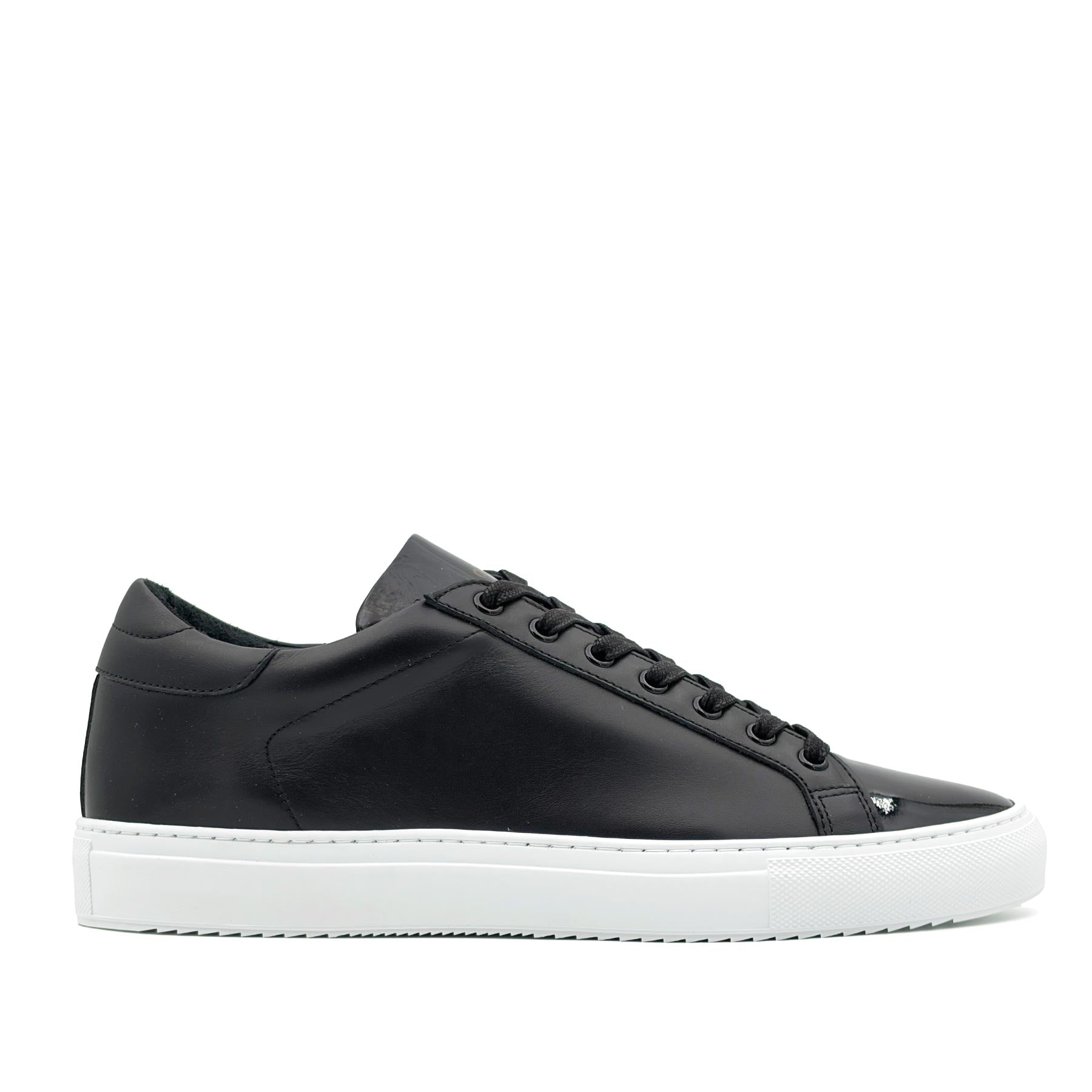 Wingfield Glossy Black